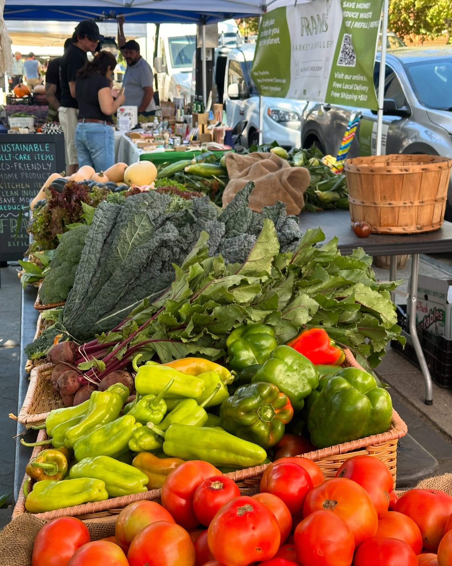 Shoppers choosing from peak-produce displays—all Jersey proud.